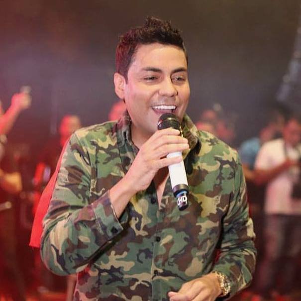 El cantante Churo Díaz es investigado por presunta estafa.