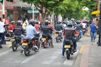 Foto referencia de mototaxistas. Cortesía.