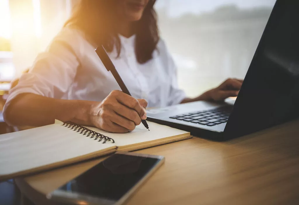 Foto de referencia cursos virtuales