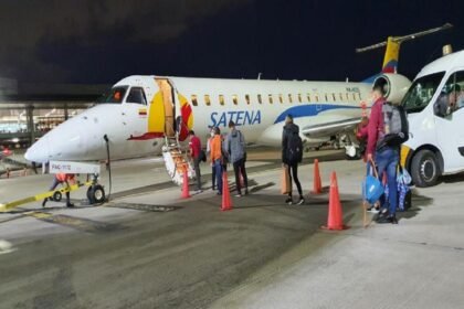 Avión vuelos satena